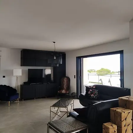 Entre Mer, Montagnes, Etangs Et Rivieres * Ventiseri